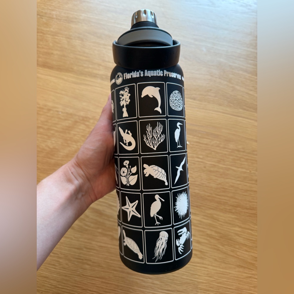 Florida Aquatic Preserves 40oz Water Hydro Bottle Jug Black Handle